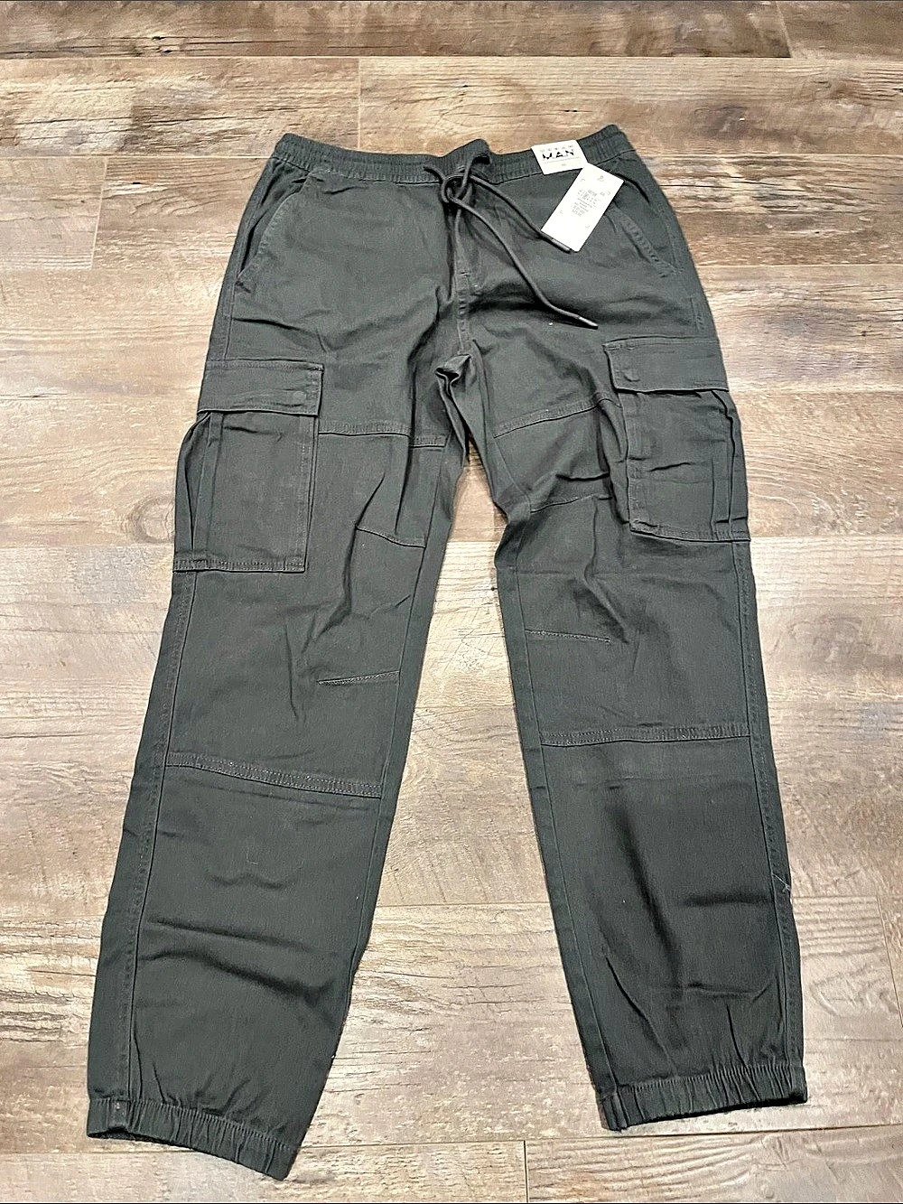 Urban MAN in Gray Size Medium NWT